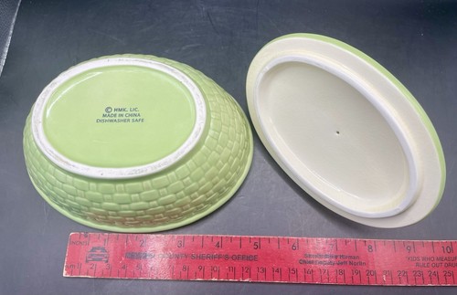 Hallmark Green Ceramic Basket Candy Dish Box Bunny Rabbit on Lid - Picture 8 of 8