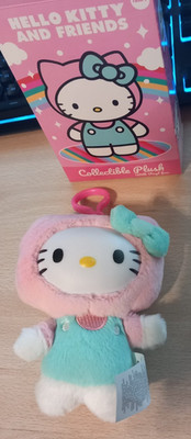 Hello Kitty and Friends Plush Hello Kitty Club Collectible Plush 1