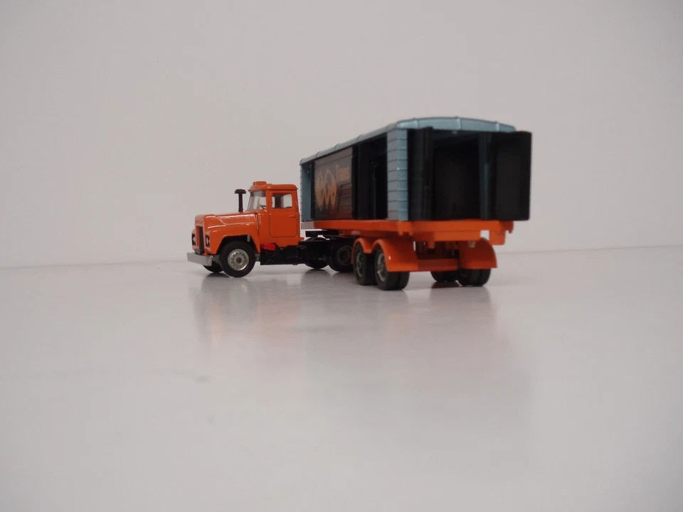 Gorci Mack R Trans Continental Semi. Used ,No Box. - Image 3 of 4