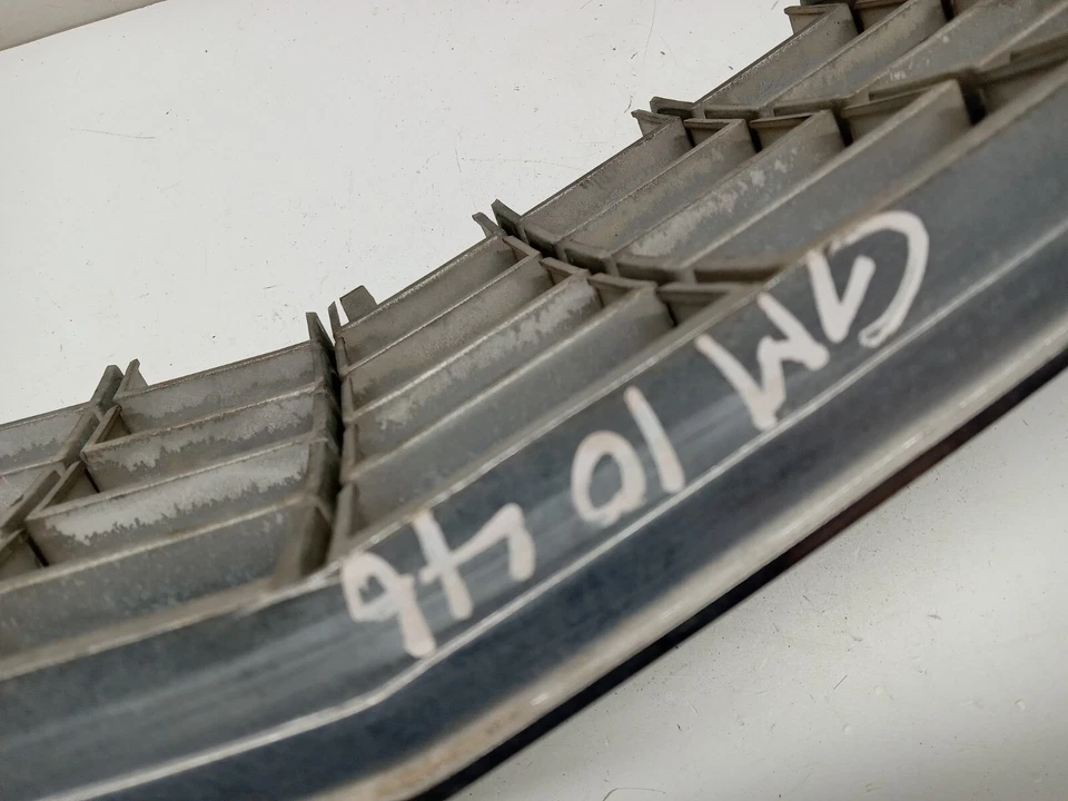 Cadillac Sevilla 1992-1993 parrilla cromada OEM, 104-01415A Foto 4 de 4