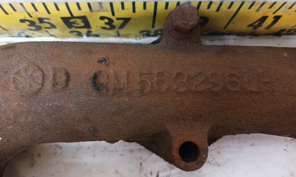 Colector de escape de motor usado OEM GM LH 324 563296 1954-56 Oldsmobile 88-98 (M23) Foto 2 de 4