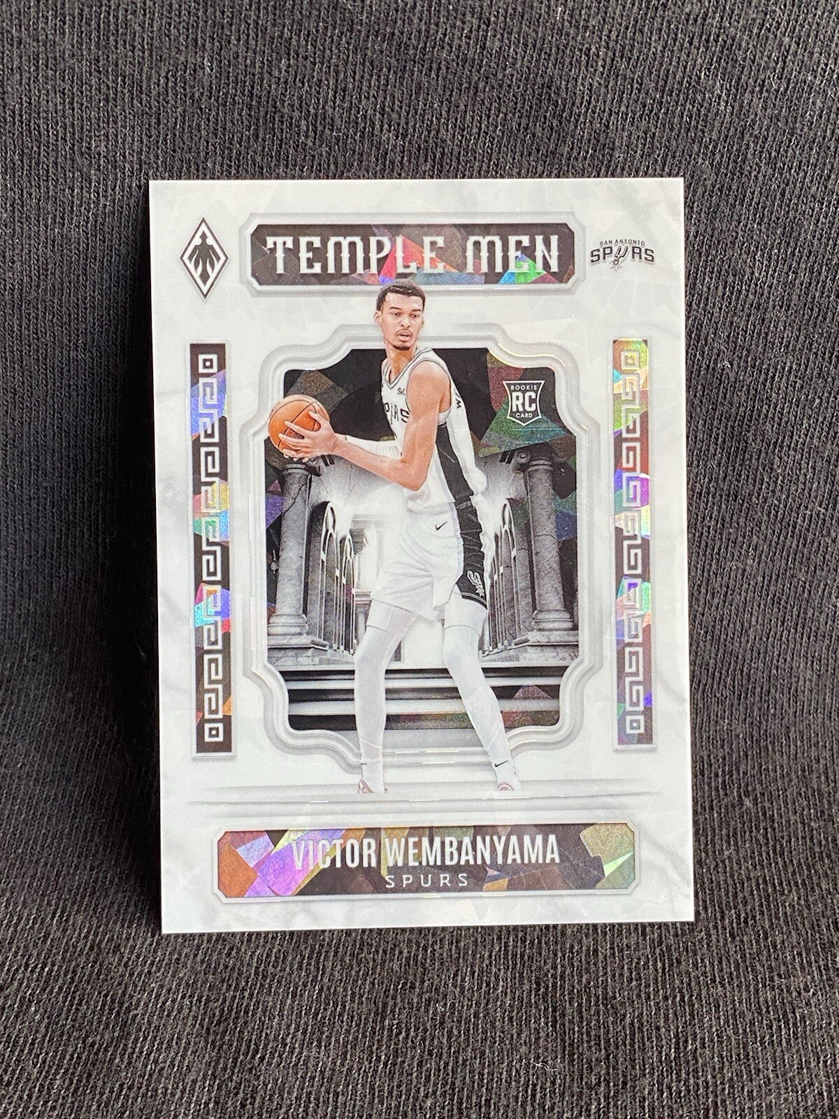 2023-24 Panini Phoenix Temple Men White Ice Victor Wembanyama RC 7 Spurs 125/125