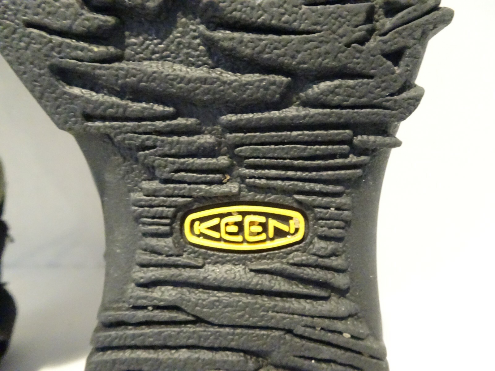 Sandali scarpe acqua KEEN Whisper taglia 8 nero grigio gargoyle escursionismo outdoor