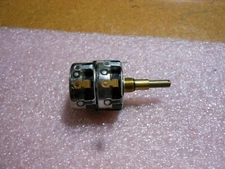 CLAROSTAT VARIABLE RESISTOR PART # DNS-72-063  NSN: 5905-00-453-8552