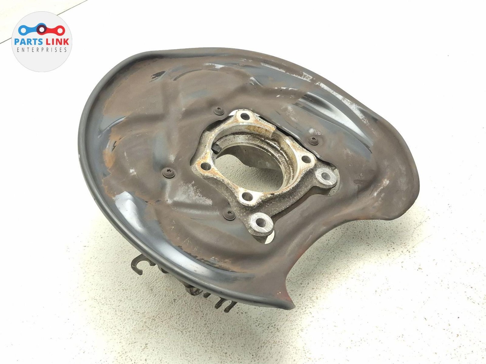2016-20 BENTLEY BENTAYGA REAR LEFT SPINDLE KNUCKLE WHEEL HUB HOLDER 6.0L 69K 636