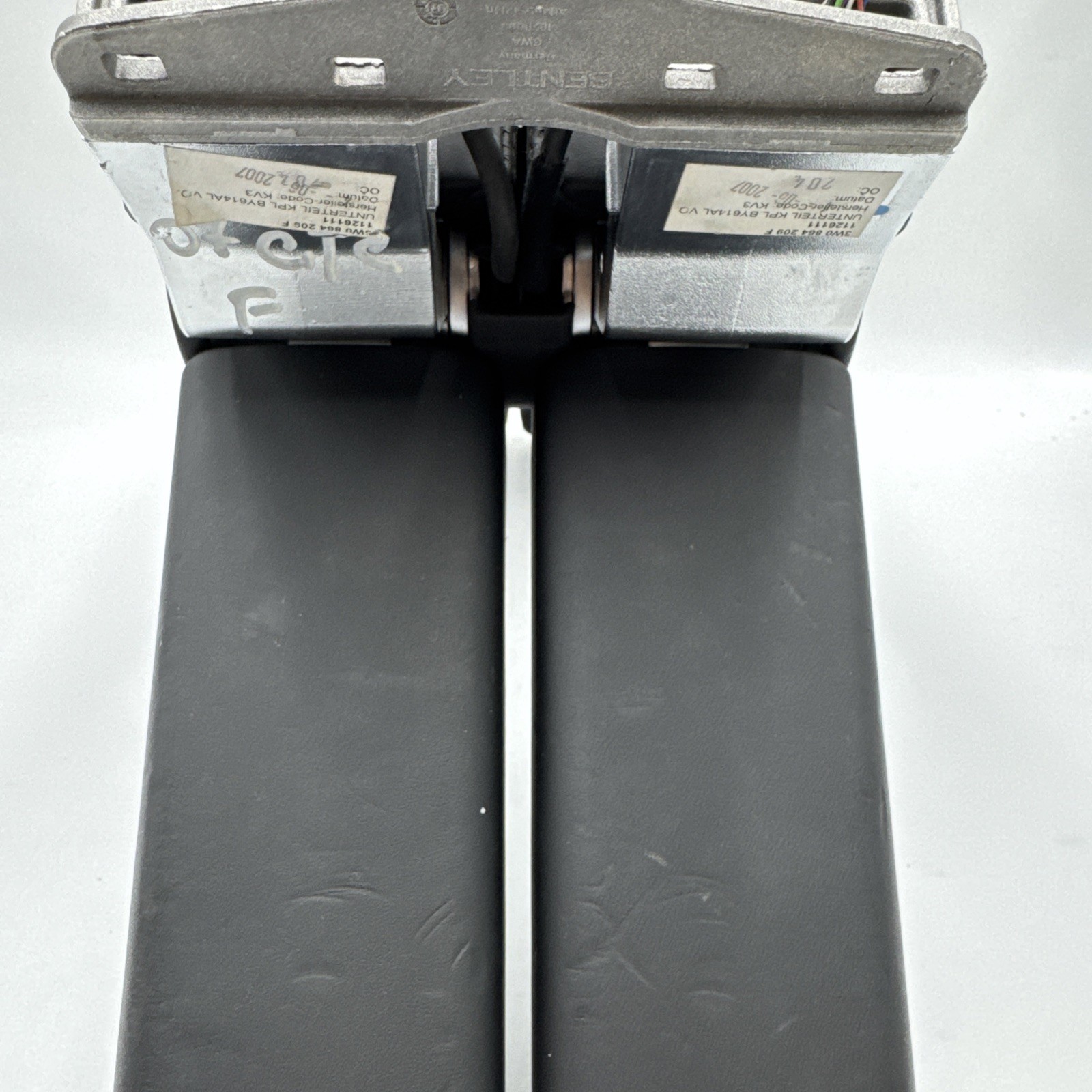 Bentley Continental GTC GT Front Right Center Console Armrest Arm Rest OEM