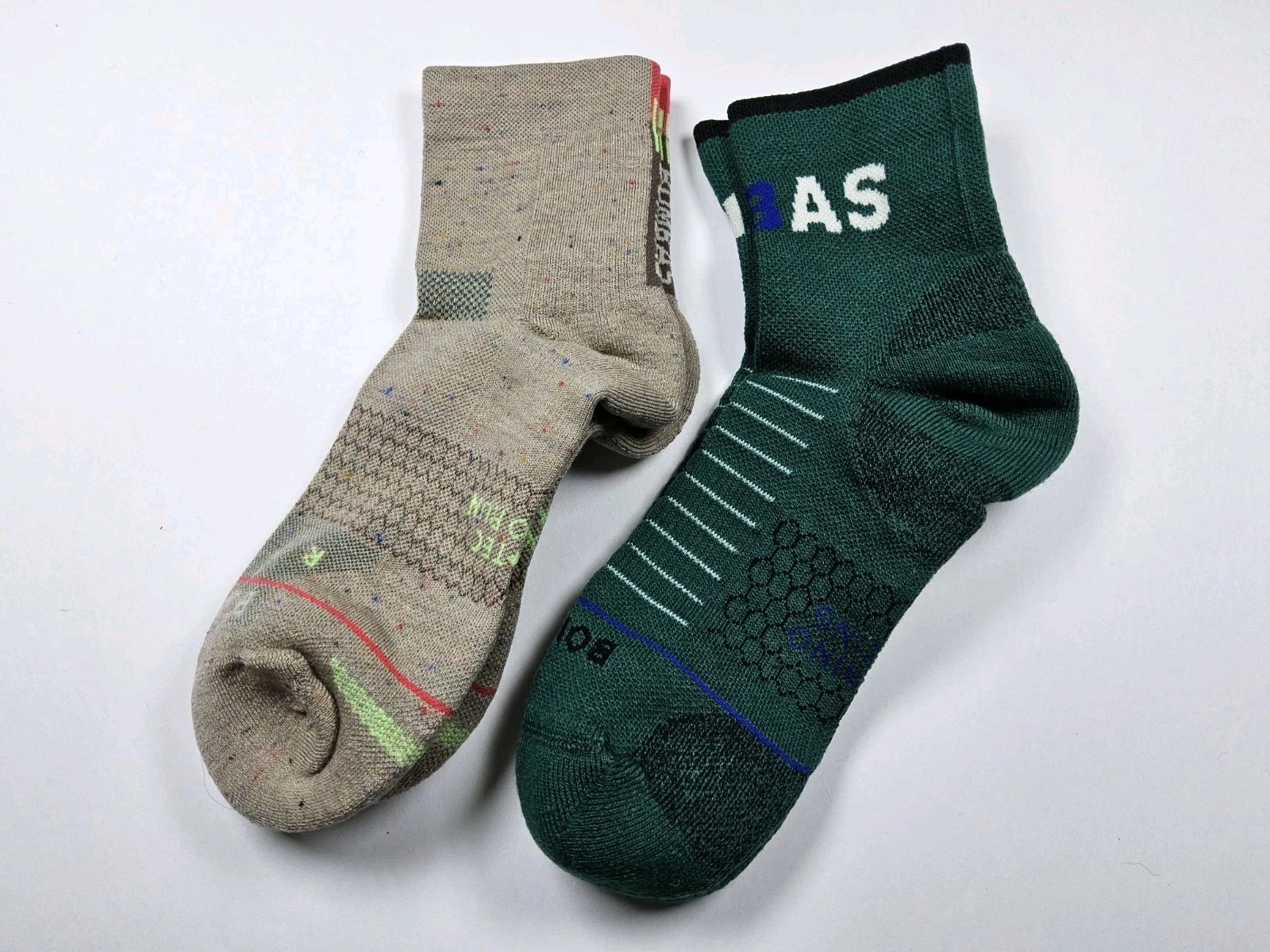 Bombas Merino Wool Hex Tec Run & Hiking Lot Of 2 Pairs Quarter Socks Size M
