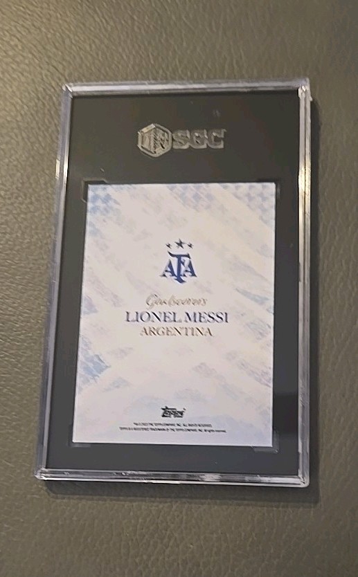 2023 Topps  Leo Messi Argentina Champions Goalscorers Green Foil  84/99 sgc 5 view 6