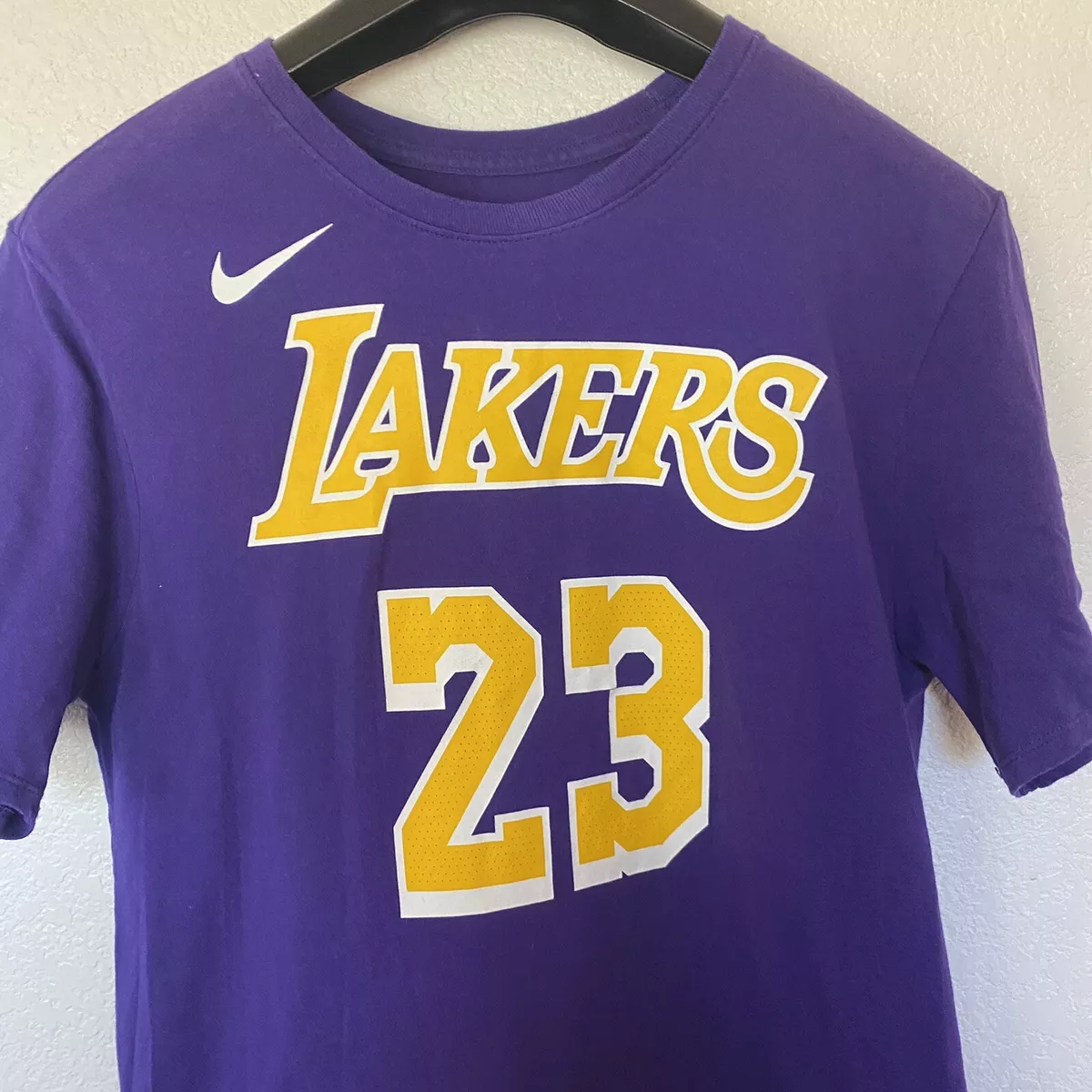 LeBron James Lakers Nike Dri-FIT NBA T-Shirt