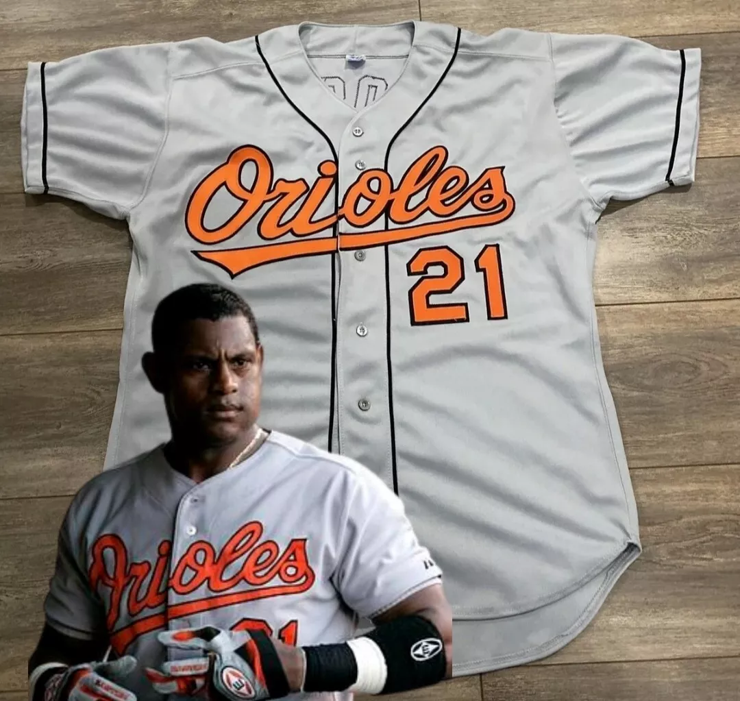 vintage Russell Athletic Boys Baltimore Orioles Baseball Jersey Size 14/16 White