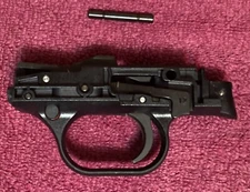 MAVERICK 88 TRIGGER ASSEMBLY  "CROSS BOLT SAFETY"   12 GAUGE with pin