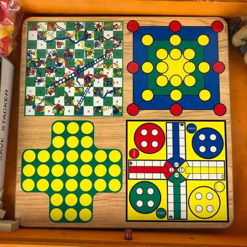 Deluxe Vintage Game Collection Wood Chess & Checkers Backgammon Etc. Game Set - Picture 6 of 12
