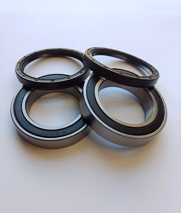 TRX400EX Rear Axle Carrier Bearings and Seals Kit 99 00 01 02 03 04 05