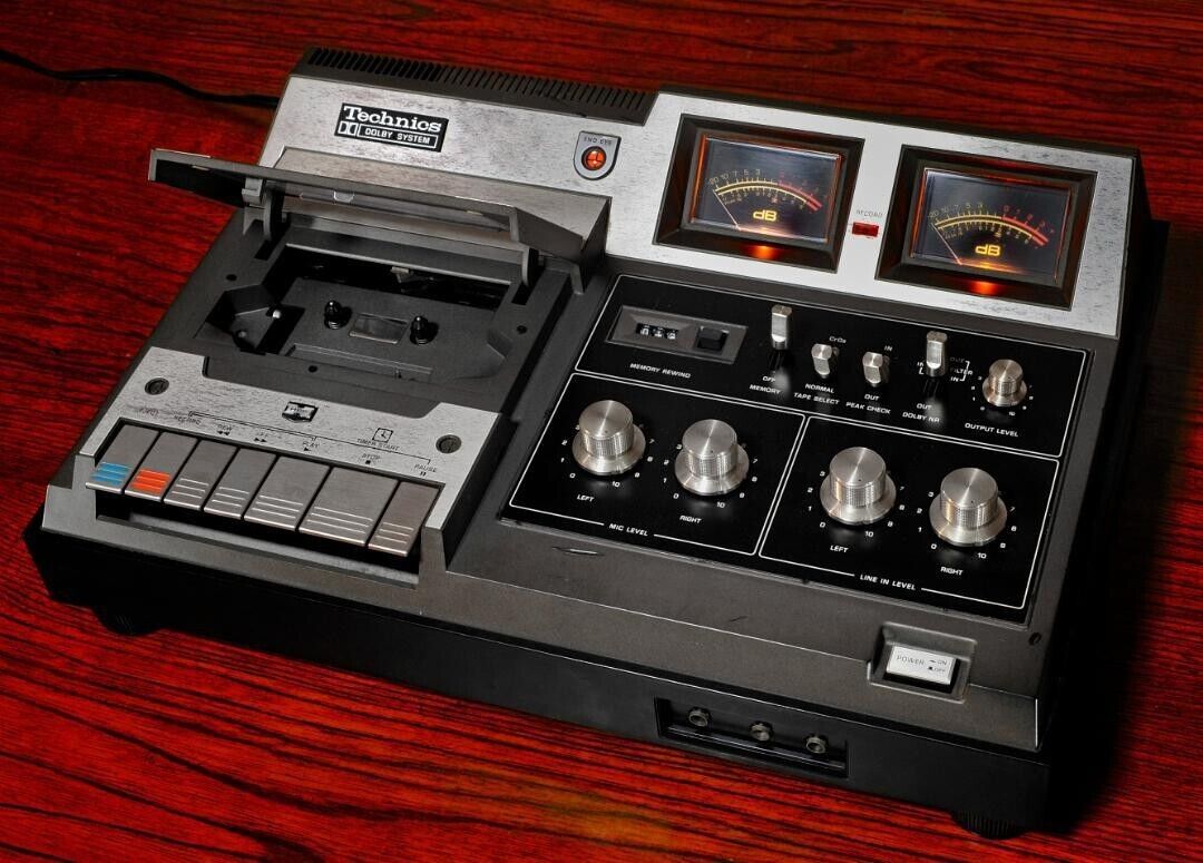 Technics RS-640U Stereo Cassette Tape Deck Vintage Analog Technics RS-640U Stereo Cassette Tape Deck Vintage Analog