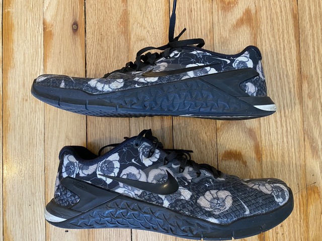 nike metcon size 9