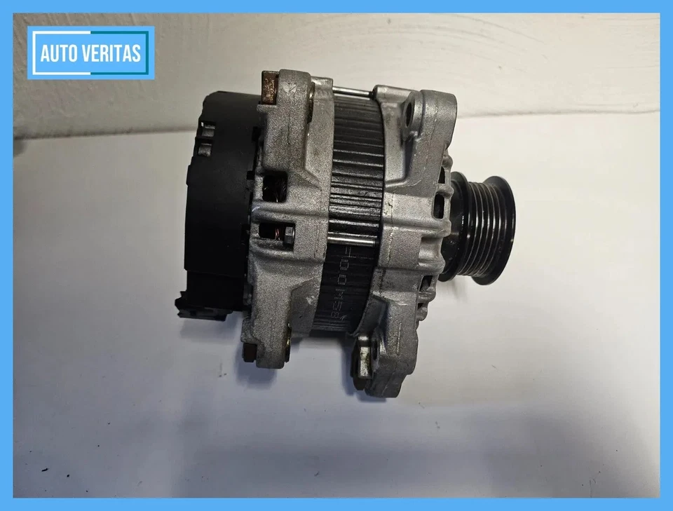 ORIGINAL Volvo V60 II 2018- 2.0D D4 30659580 Generator alternator 36002812 - Image 2 of 4