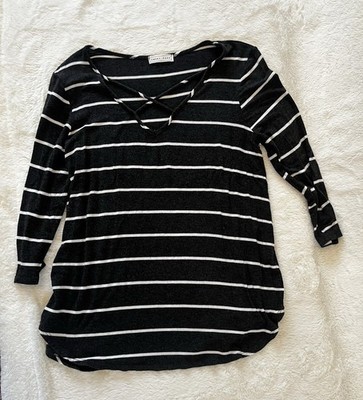 Emory Park 3/4 Sleeve Top With X Neckline, Rounded Hem, Black With White Stripes
