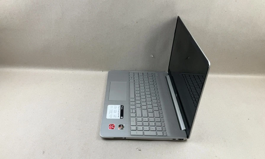 HP 15-EF0023DX | AMD RYZEN 5 3500U | 256GB | 12GB | SIN SISTEMA OPERATIVO Foto 3 de 4