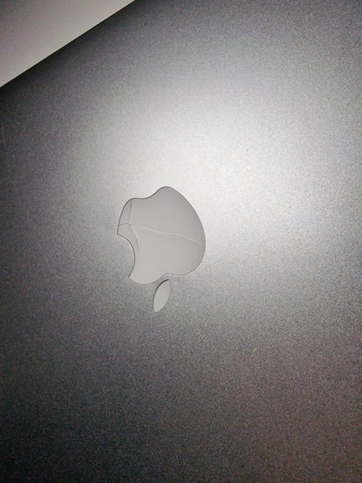 Apple MacBook Pro 13" 2015 · i5 · 8GB · 128GB, foto 4 di 5