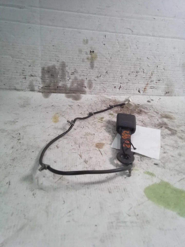 Used Front Right Seat Belt Front fits: 2016 Nissan Versa bucket passenger buckle Foto 2 de 4