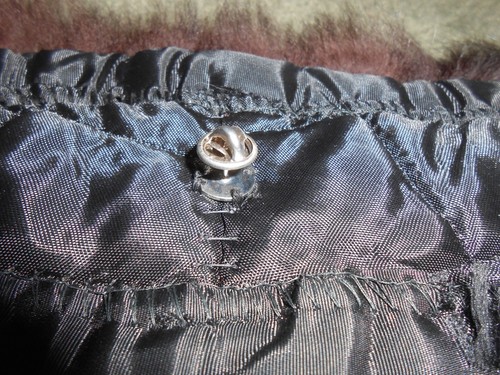 Dark Brown Faux? Fur Collar, Removable with Pins for Coats, Sweaters - Picture 3 of 4