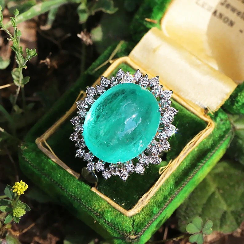 Anillo de plata 925 cabujón esmeralda corte ovalado 30,00 quilates con corte redondo de 1,05 quilates circonita cúbica Foto 2 de 4