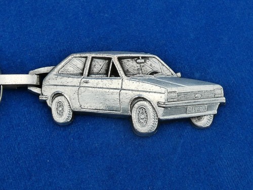 DECO TOP +++ PRESENTOIR AVEC VOITURES Stand With Cars - AIMA Bucy-le