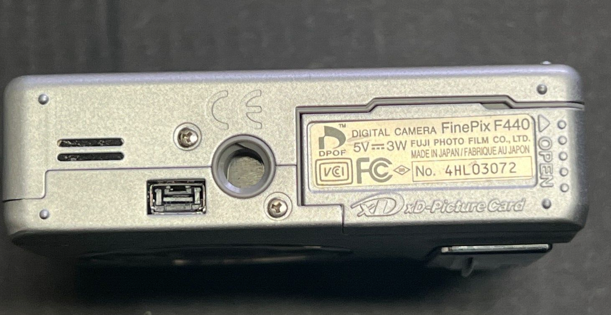 Fujifilm FinePix F Series F450 5.2MP Digital Camera - Silver Fujifilm FinePix F Series F450 5.2MP Digital Camera - Silver