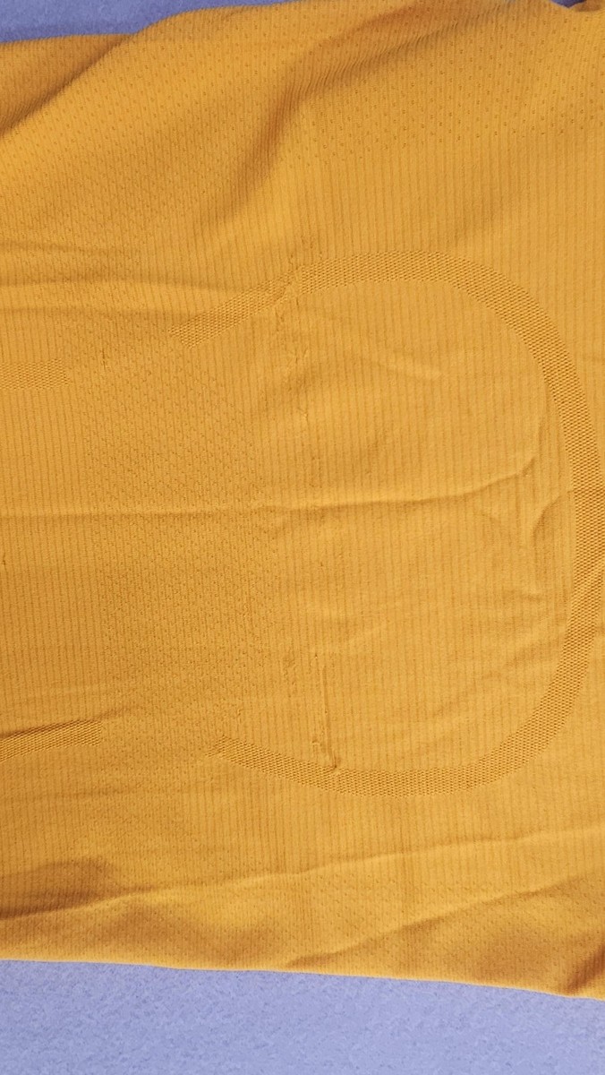 Lululemon Shirt Womens XS Yellow Swiftly Tech Short Sleeve