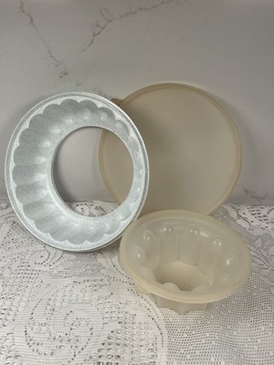 Vintage Tupperware Large Jelly Mould Ring Gray Speckled Bundt Mold w Lid