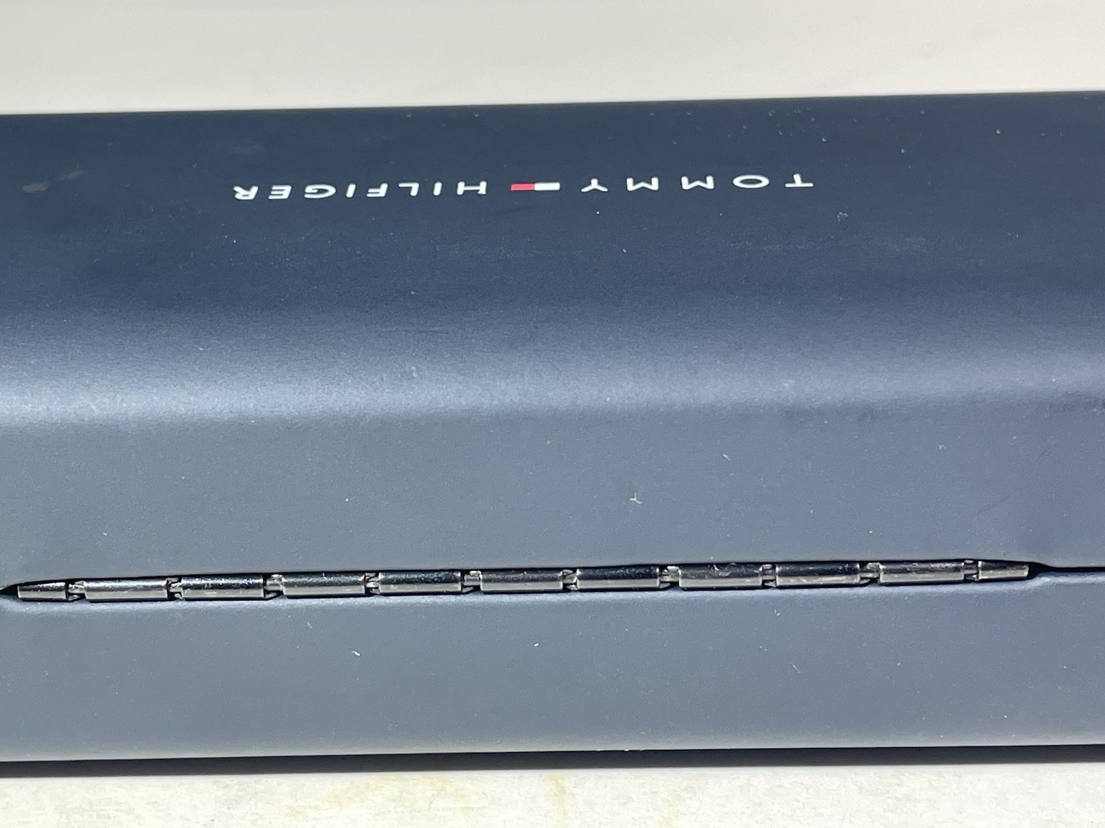 Tommy Hilfiger Eyeglasses/Sunglasses Hard Clamshell Case - Navy Blue w/cloth thumbnail 11