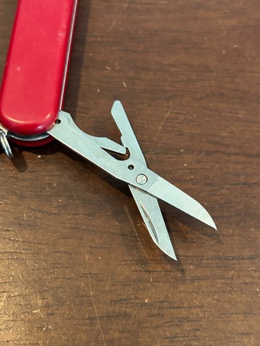 65mm Red WENGER Pocket Tool Chest Swiss Army Knife w/Scissors & Screwdriver V177 - Picture 8 of 11