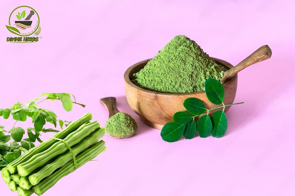 DIVINE HERBS Natural & Organic Moringa Leaf Powder For Weight Loss 100g