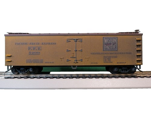 HO AHM Trainscapes Telephone Poles & Signs Vintage - New & Sealed