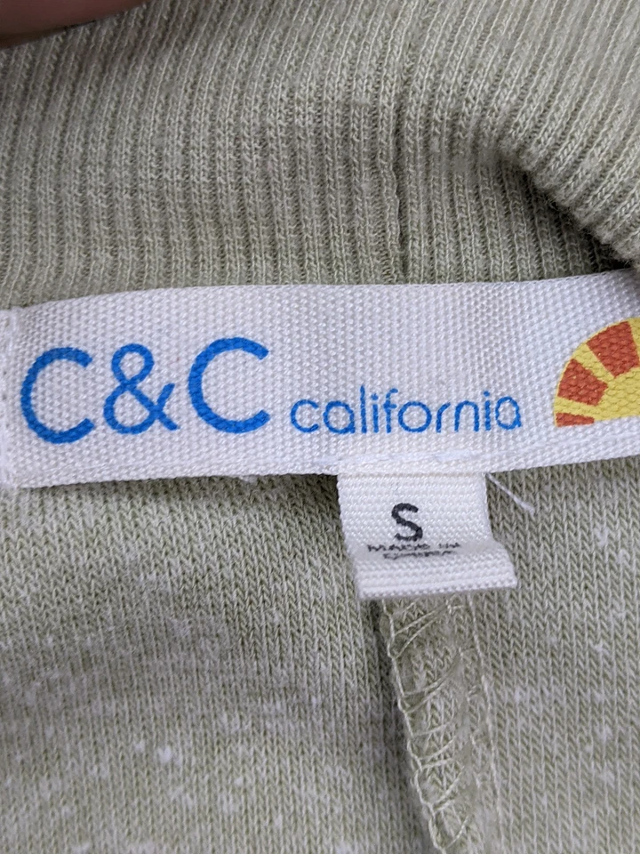 Cárdigan polar tejido con cable verde pastashio S C&C California para mujer Foto 3 de 4