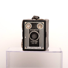 Antique Kodak Brownie Target Six-20 Box Camera