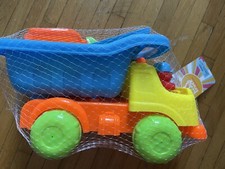 Beach sand toy 9 piece beach truck set