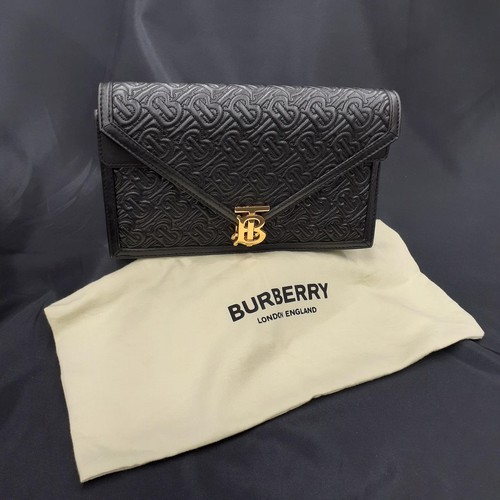 Quilted clutch bag Black BURBERRY