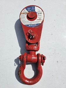 CROSBY MCKISSICK 109126 8 TON WLL SNATCH BLOCK 6" SHEAVE 5/8" - 3/4" WIRE ROPE 