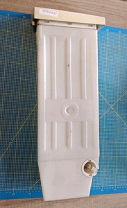 Siemens WT46E373EX Trockner Kondensatbehälter Tank 00673226