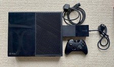 Microsoft Xbox One 500GB Console With Xbox One Wireless Controller.