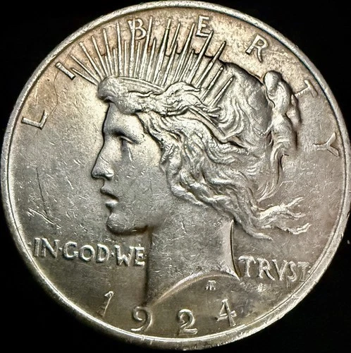 1924 P Peace Dollar Philadelphia. Nice Strike !