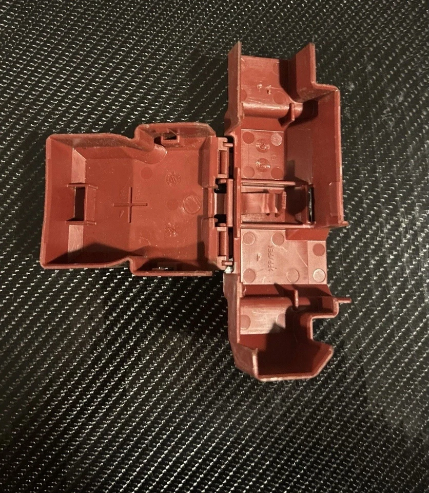 INFINITI Q50 Q60 BATTERY POSITIVE CABLE TERMINAL COVER CAP OEM 2014 - 2020 - Image 2 of 2