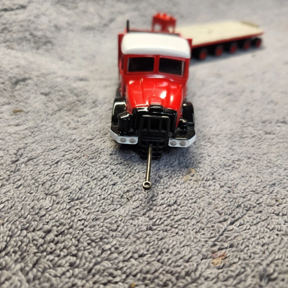 Diecast A.L.E. Stafford 42611. Hauling A LNER Train Car.. 1:50. Loose. - Image 3 of 4