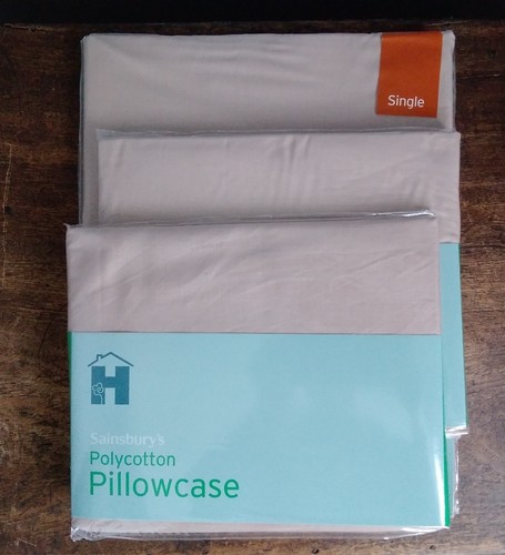 Sainsburys Polycotton Single Light Brown Fitted Sheet (90x190cm)+ 2 Pillow Cases - Picture 3 of 13