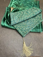 Table Runner Green Christmas Party Tassels Sequins Poinsettia 12x 68" Approx