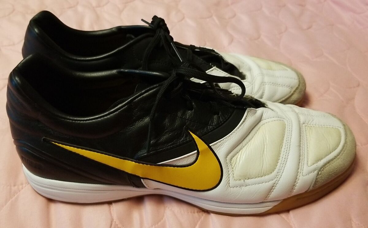 Rare 2009 Nike CTR360 MAESTRI IC Libretto Leather White Rare 2009 Nike CTR360 MAESTRI IC Libretto Leather White