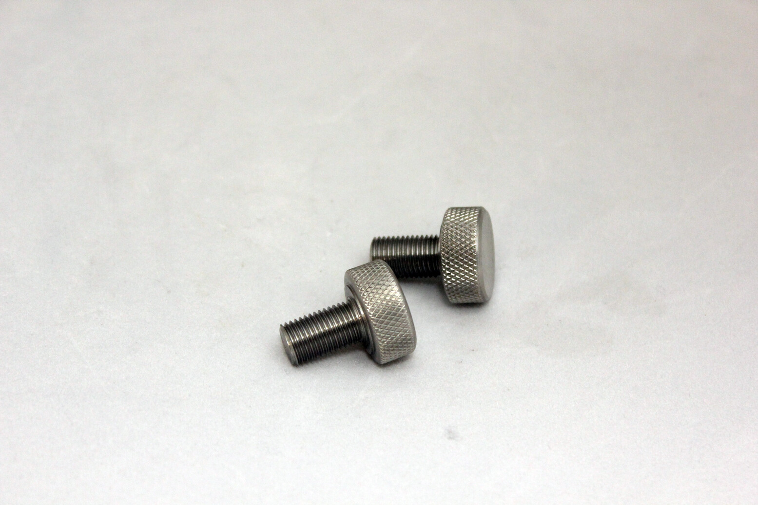 ONE Stainless Knurled Knob Fastener - 3/8x24 Thread, 1" Length, .817 Head Width