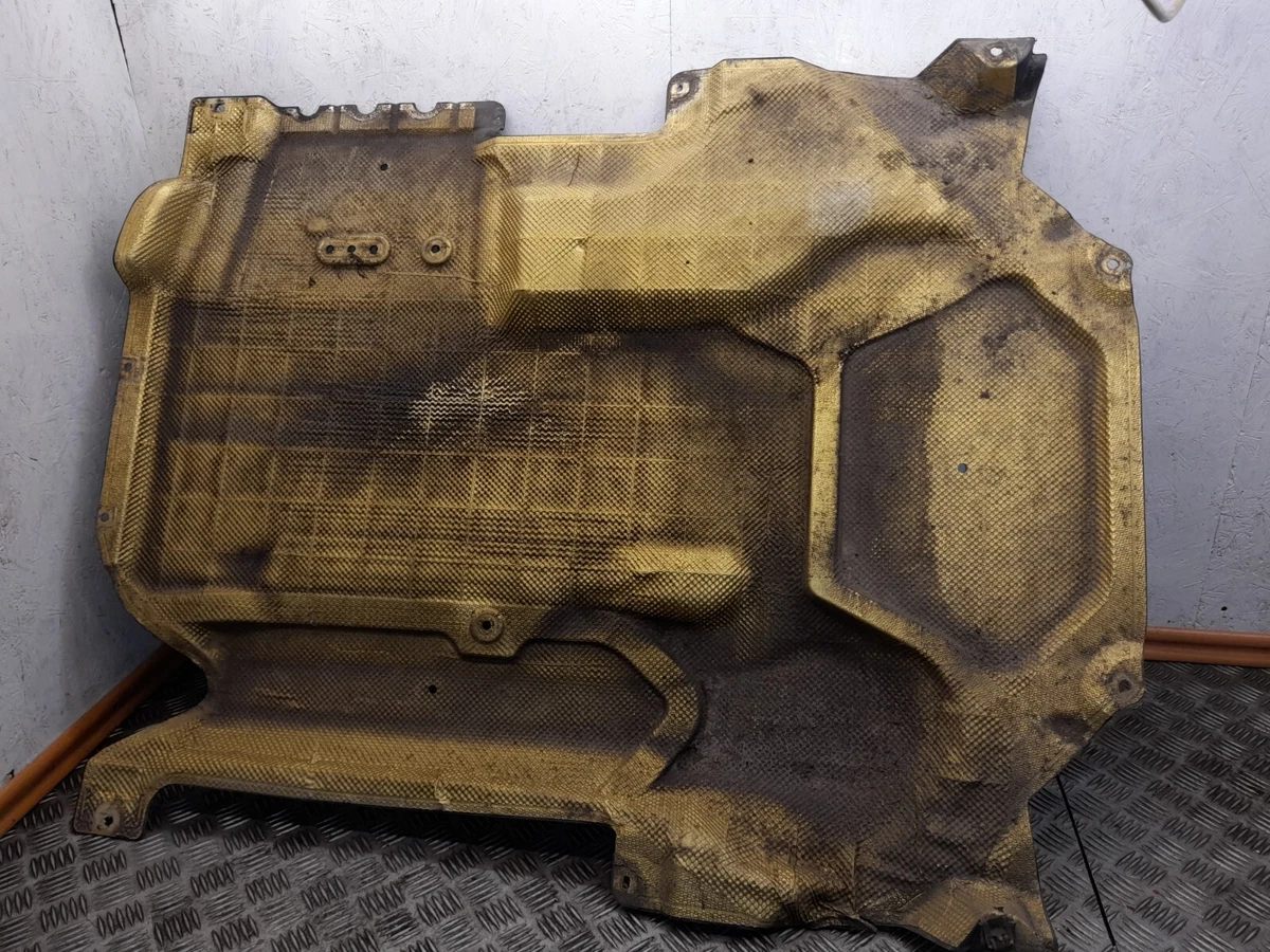 Mercedes W212 E-Klasse Unterbodenverkleidung Unterfahrschutz Mitte  