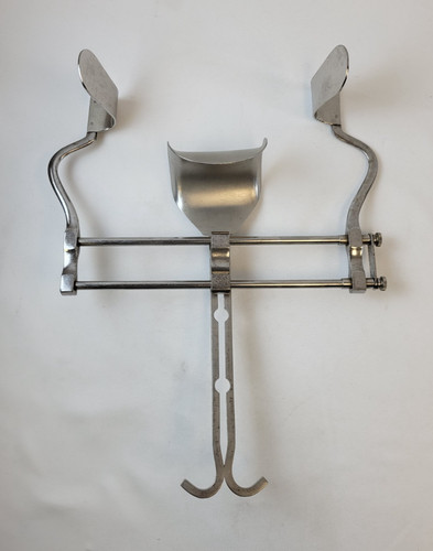 Balfour Abdominal Retractor With Center Blade